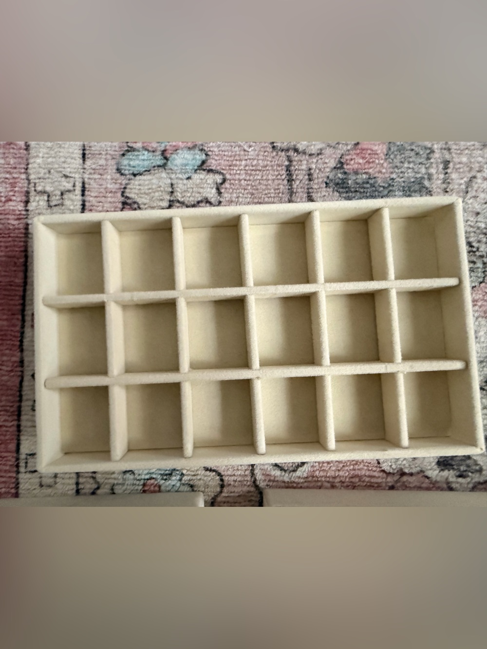 New Cream Color 12 piece Jewelry Organizer Tray Set - Picture 6 of 6